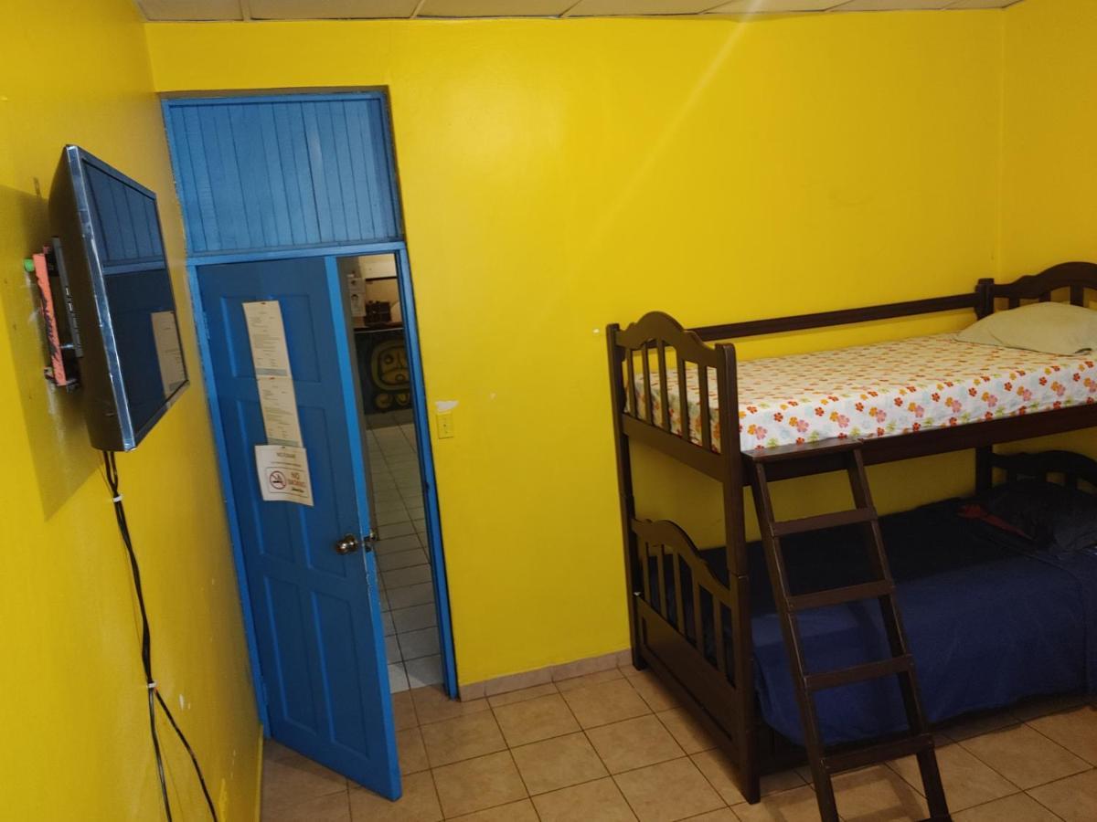 Hotel La Guacamayos La Ceiba Extérieur photo