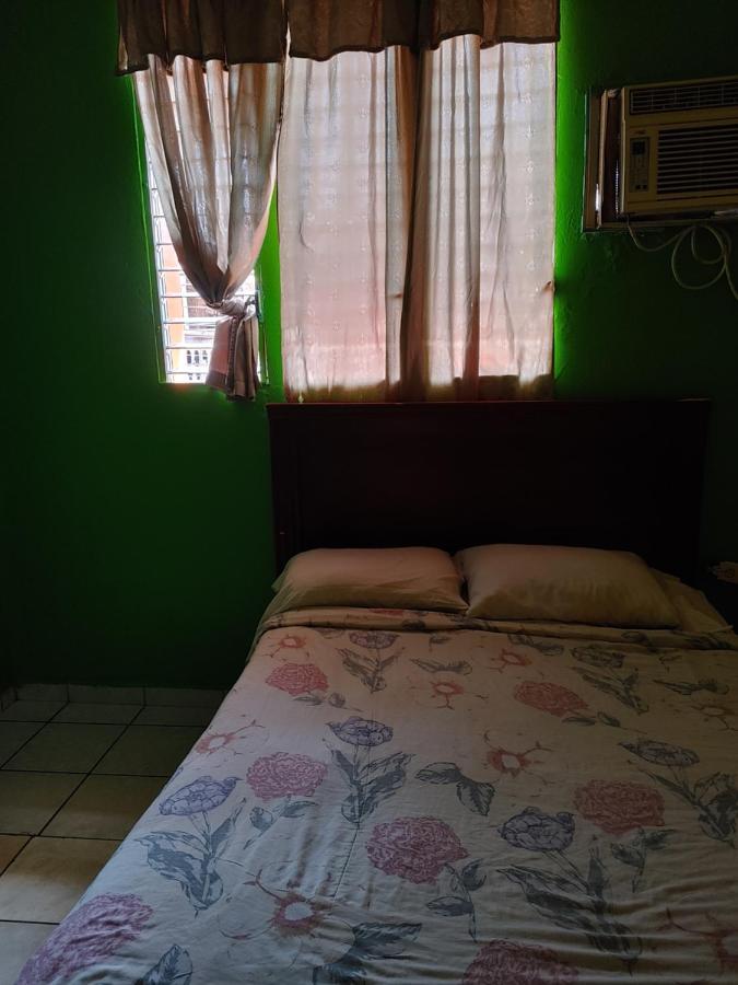 Hotel La Guacamayos La Ceiba Chambre photo