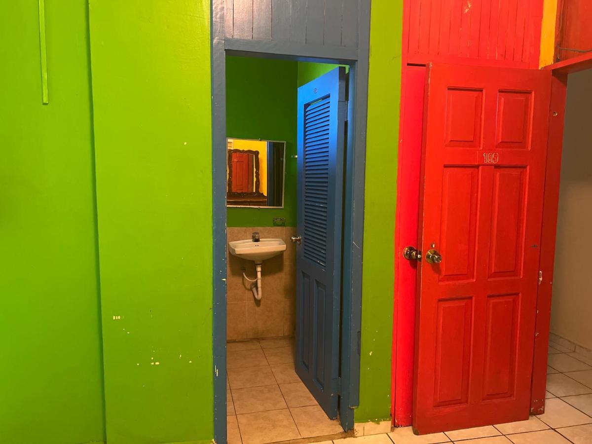 Hotel La Guacamayos La Ceiba Extérieur photo