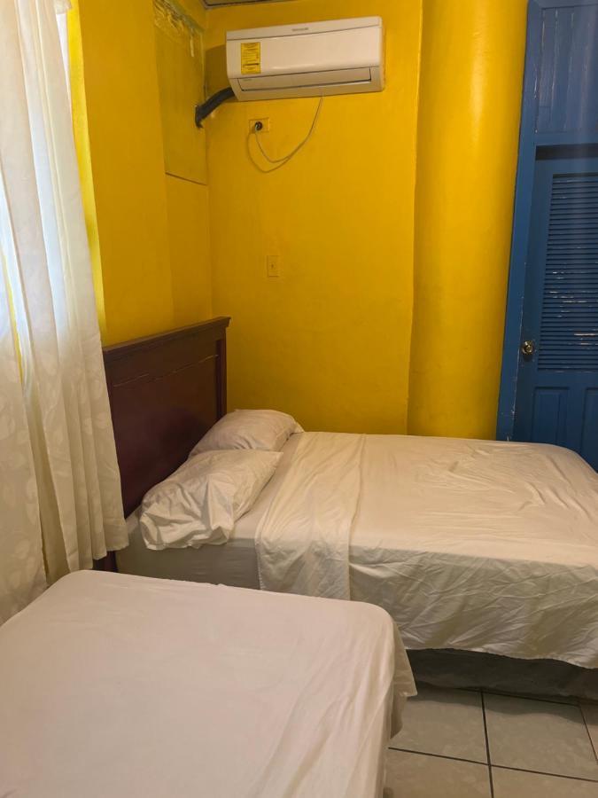Hotel La Guacamayos La Ceiba Extérieur photo