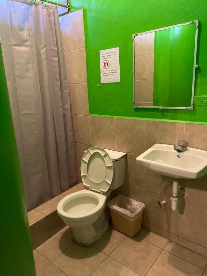 Hotel La Guacamayos La Ceiba Extérieur photo